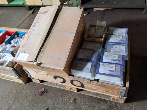   Palette WC Installationsmaterial GEBERIT