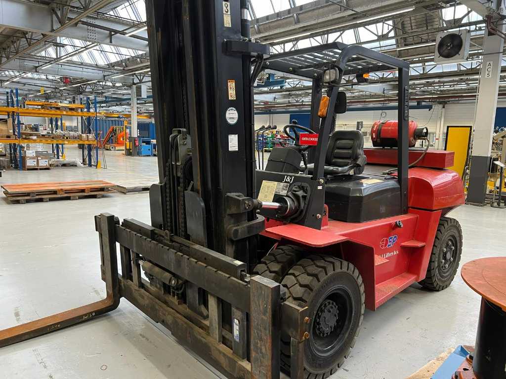 EP - CPYD70-RW57 - Forklift - 2012
