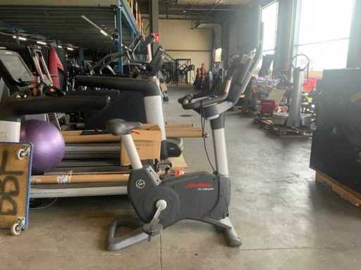 Life Fitness 95C inspire upright bike Home Trainer