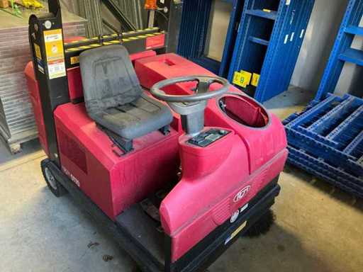 RCM Otto E Top Sweeper 2012