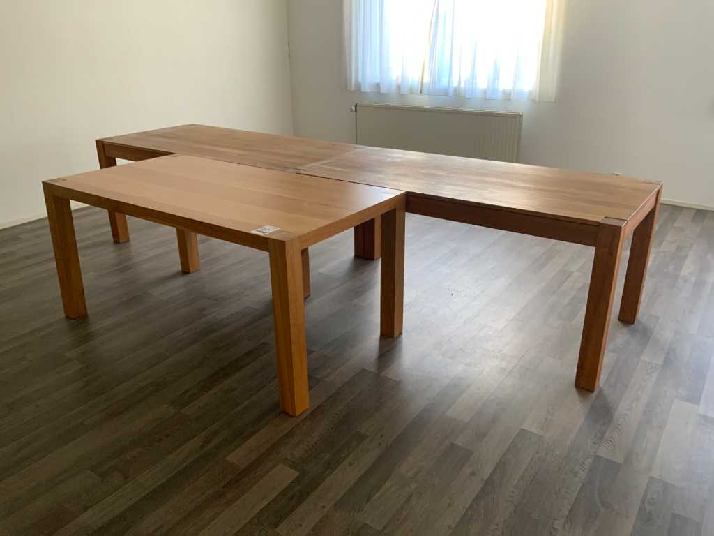 Dining room table (3x)