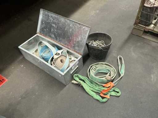 Batch of ribbons and bolts