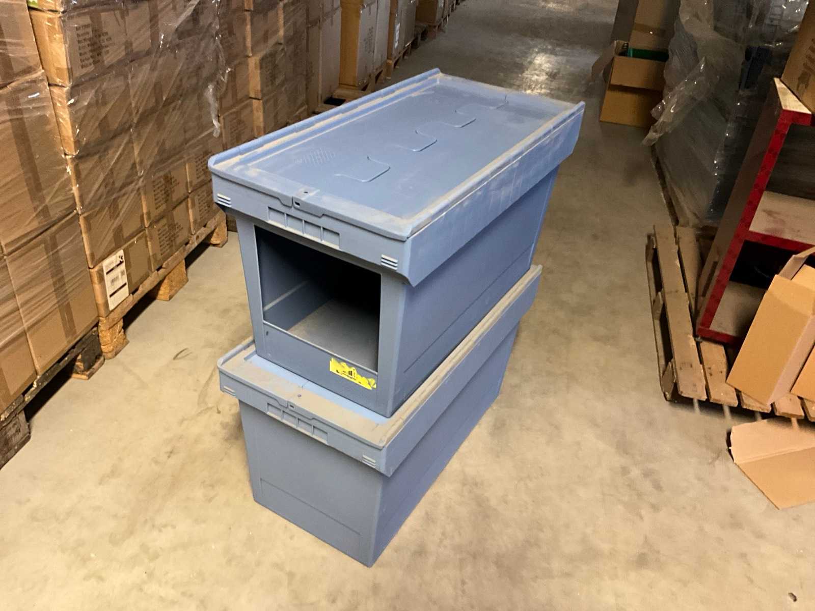 Storage bins, plastic, (80x)