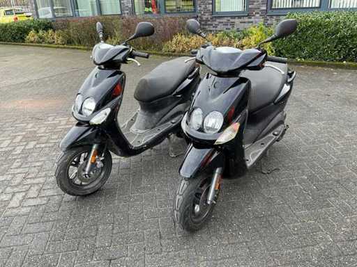 2019 Yamaha Bromscooter Scooter (2x)