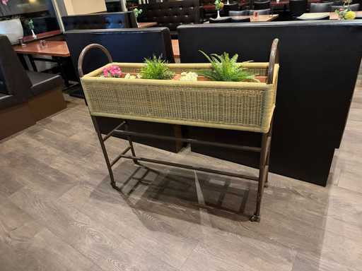 Mobile ornamental flower box