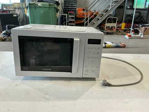 Micro-ondes Samsung CE100V