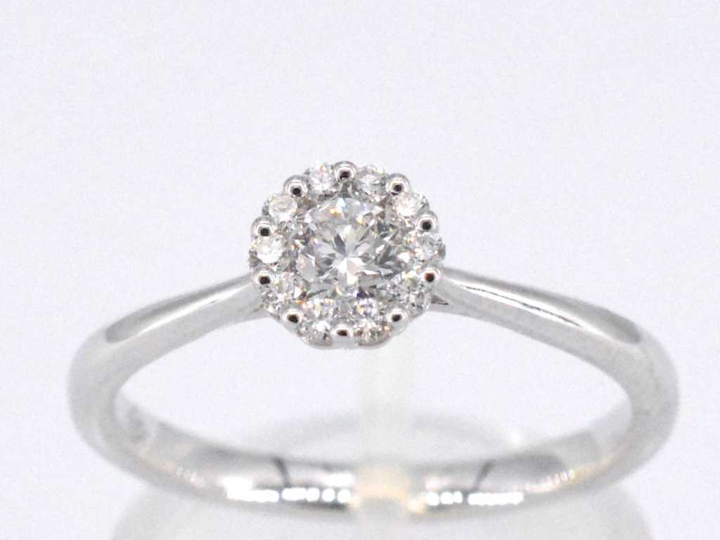Witgouden ring met 0.35 carat diamant