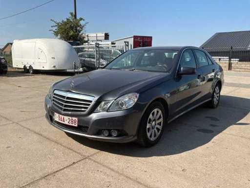 Mercedes-Benz E 250 Mașină de pasageri 2009