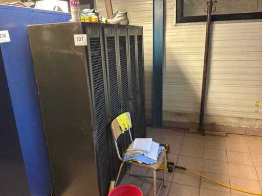 Metalen lockers (3x)