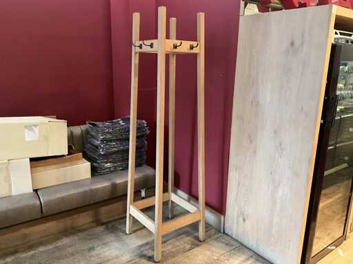 Kabiny - 4-stronny wieszak na ubrania