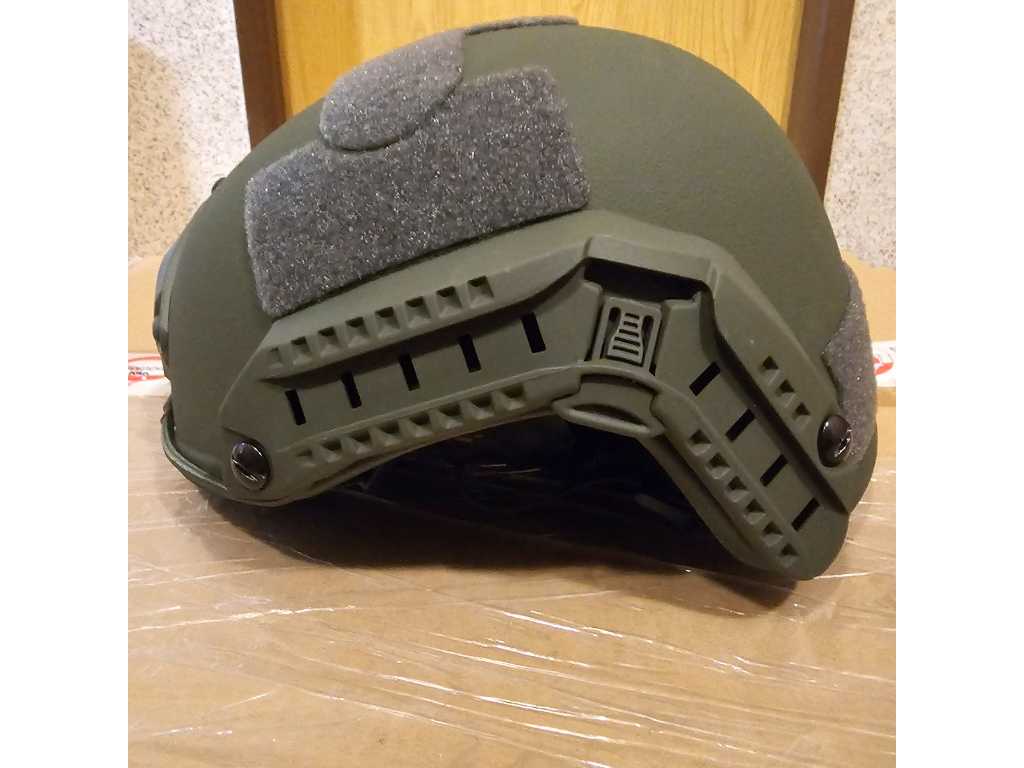Kugelsicherer Helm der Stufe IIIA FAST (10x)