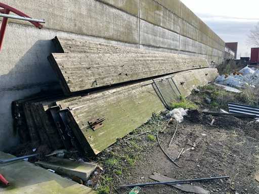 Bau- und Befestigungsmaterial