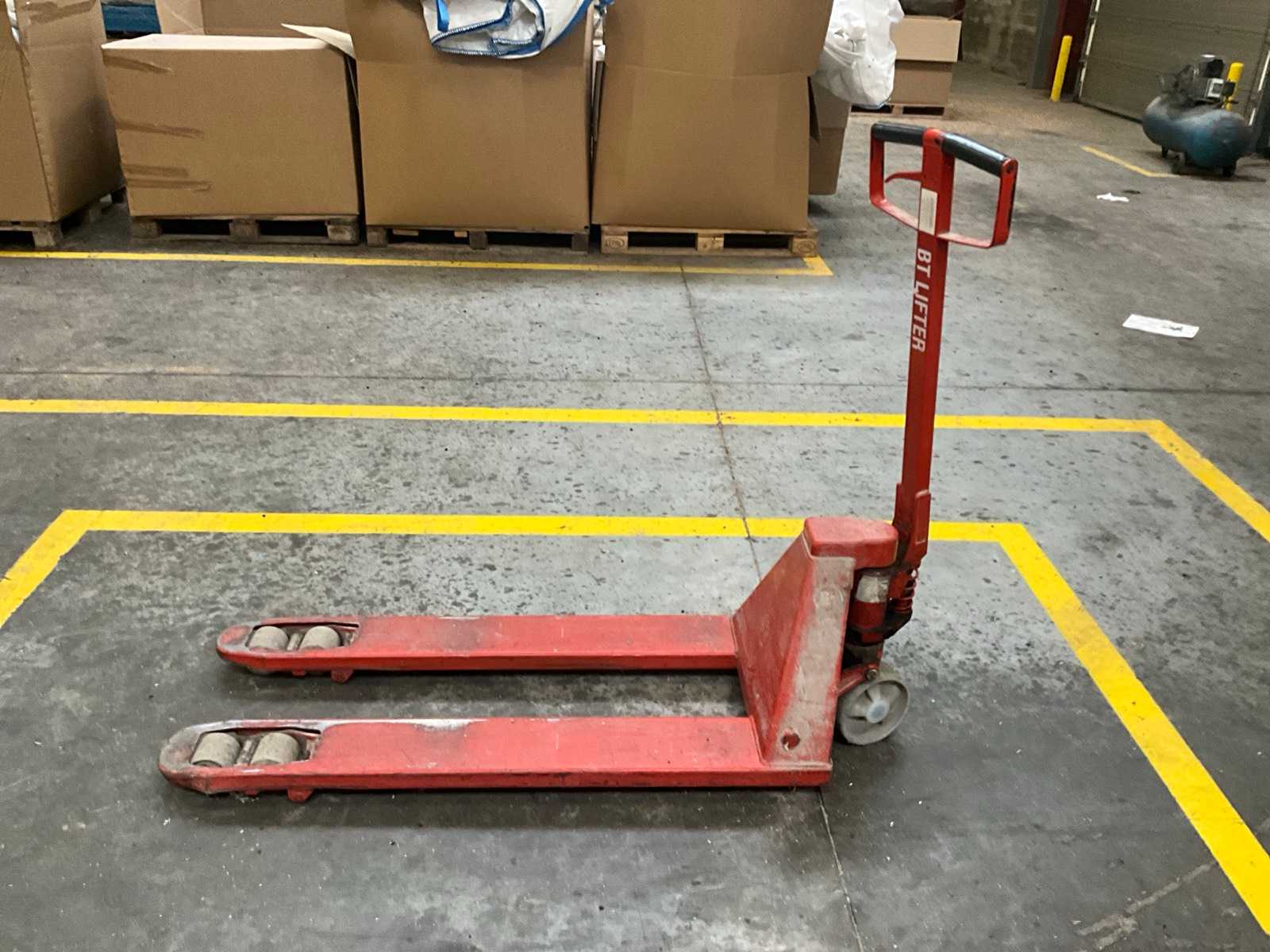BT Lifter L 2000/11 Pallet Truck