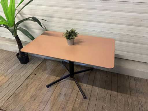 Satellite - Restaurant Table