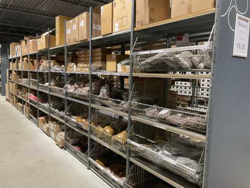 Lotto di materiali decorativi