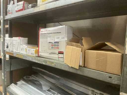 Différentes pièces de thermostat
