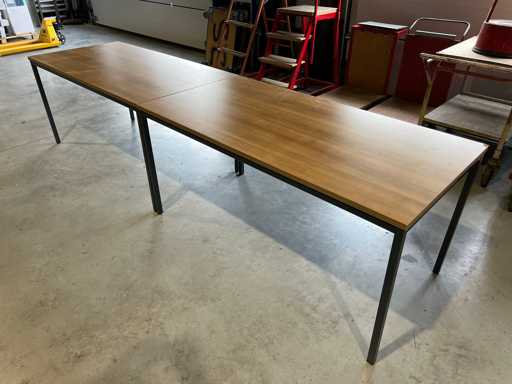 Ahrend - Kantinetafel (2x)