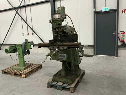 Fraiseuse universelle de 1982