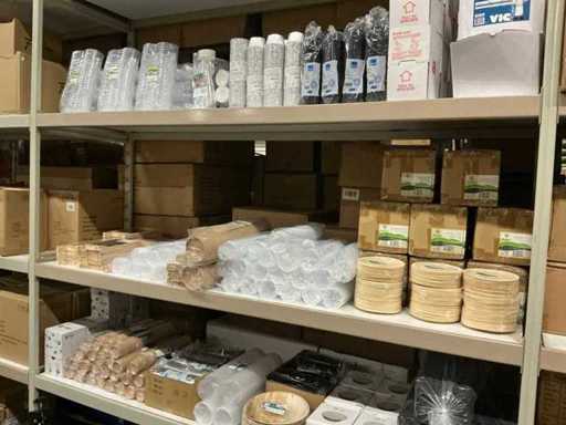 Lot de diverse produse de unică folosință