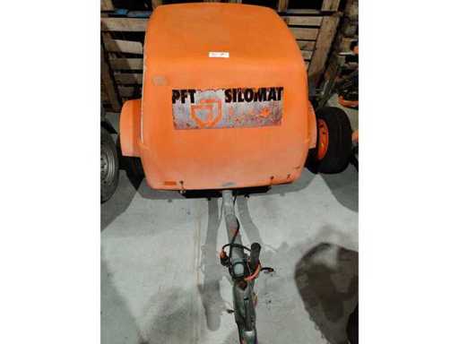 SILOMAT - C100 – Pumpe zum Transport von Putz und Mörtel mit Anhänger
