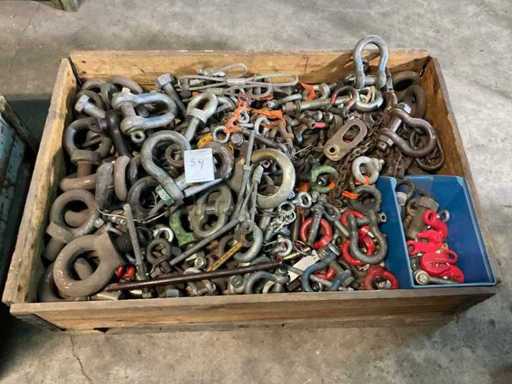 Batch of lifting equipment