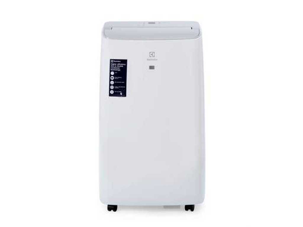 Product with damaged packaging. Electrolux EACM-14 CLN/N6 mobile air conditioner (SWEDEN) (mod id: 93046206)