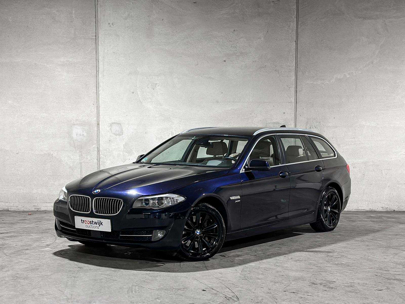 BMW 528xi Touring High Executive 245pk (Origineel-NL) 2012 5-serie, 89-TXH-2