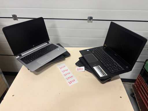 Un lot de laptopuri de 6x 