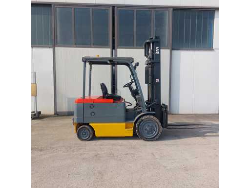 TCM - FHB30-6 - 30 Q Forklift - 2000
