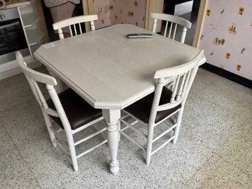 Dining room table + 4 chairs
