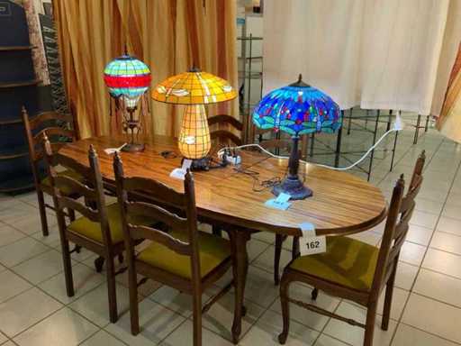 Eetkamertafel + 6 stoelen; zonder lampen