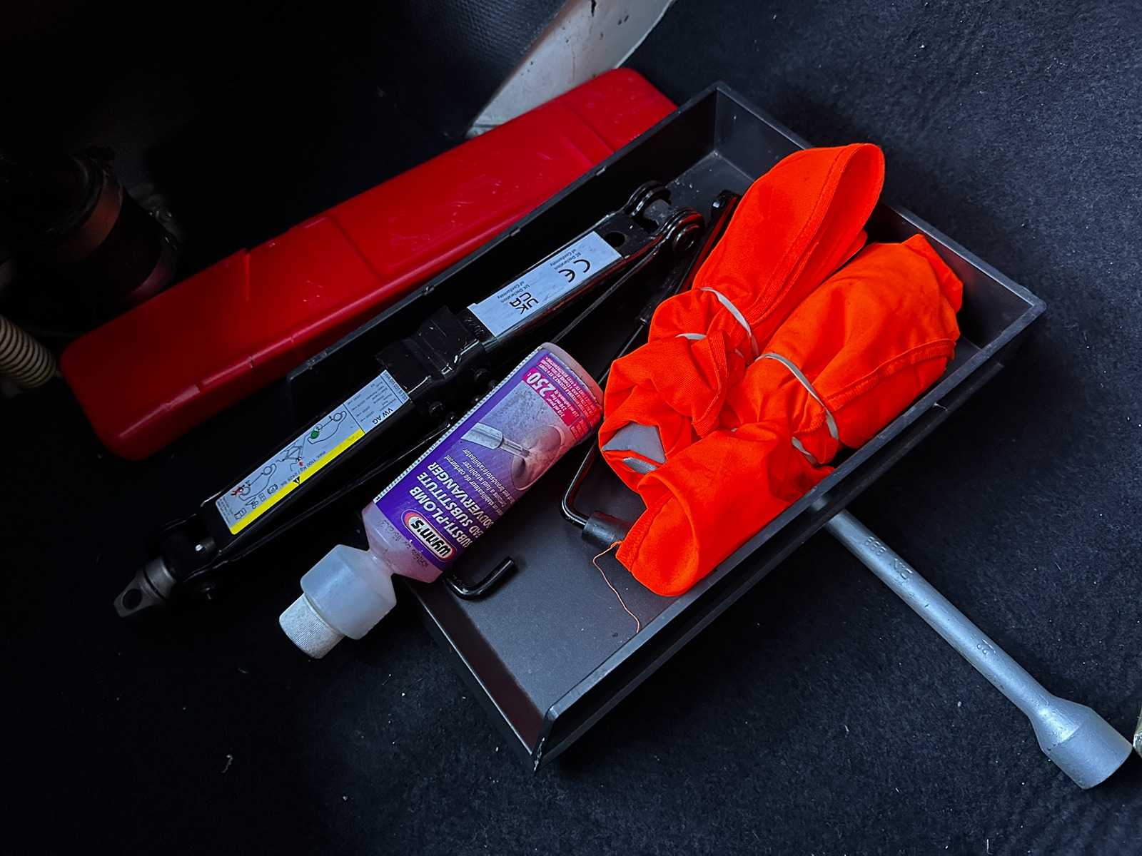 Volvo P 1800 (Origineel-NL) 1968, 53-17-BU