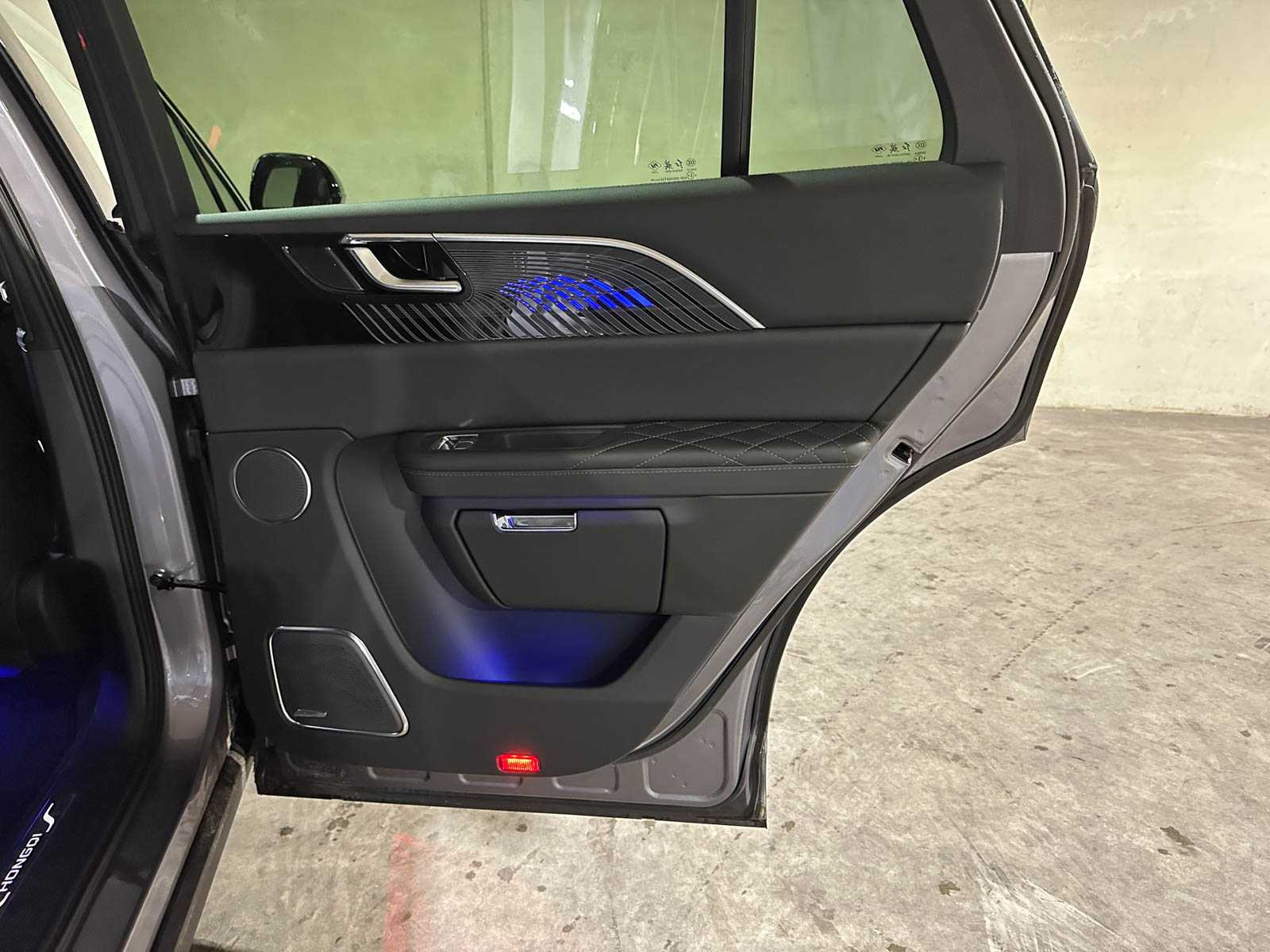 Hongqi E-HS9 Executive 99KWH 551pk 2025 (Origineel-NL+1e eigenaar), HNH-93-T Fabrieksgarantie