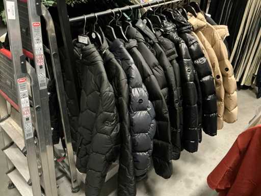 Batch of various Balr jackets (15x)