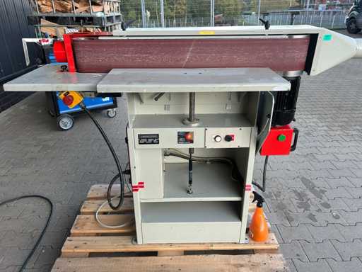 Machine à bordure WEGOMA KS 2400 
