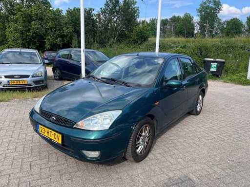Ford - Focus - 1.8-16V Ghia - Car - 2001