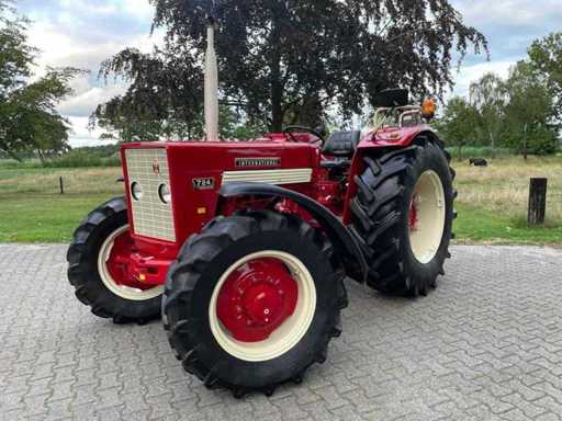 Tracteur International 724 4x4 Oldtimer « concour staat » de 1968