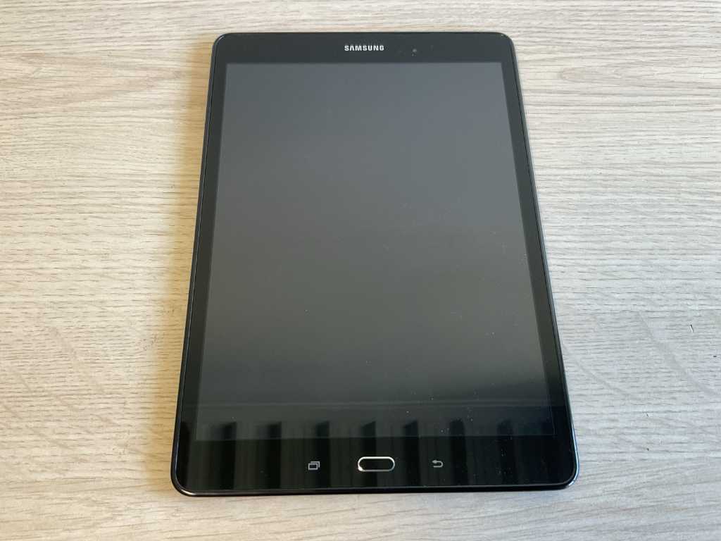 Tablet - samsung - SM-T555