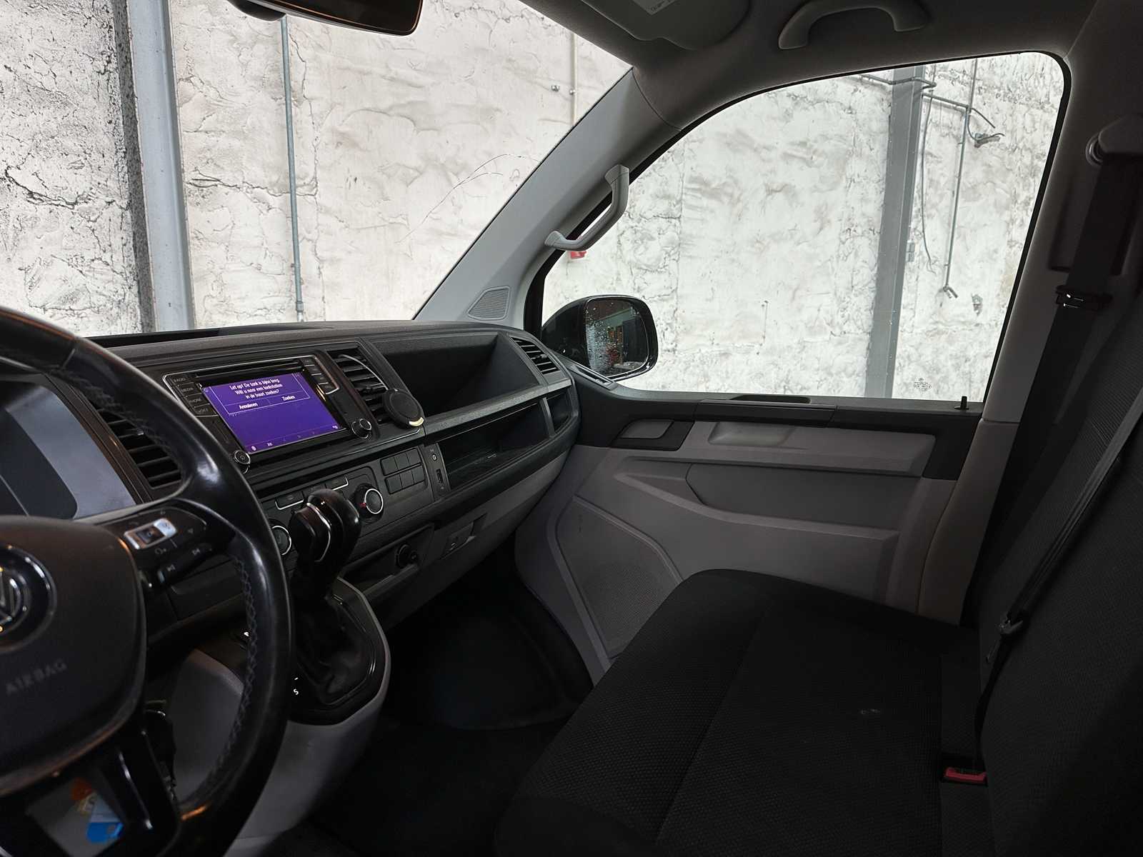 Volkswagen Transporter 2.0 TDI L2H1 204PK 2018,  VLF-25-X