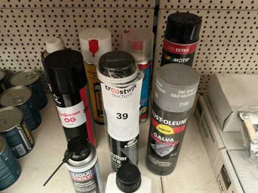 Verschiedene Wartungs- und Reinigungsdosen sowie Sprühdosen (7x)