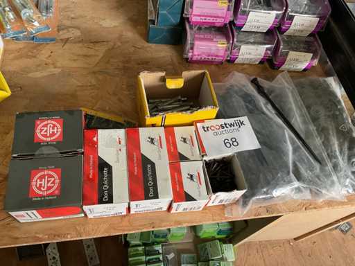 Staalnagels en bevestigen