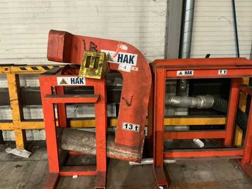 2011 HAK Gru a ponte Attrezzature