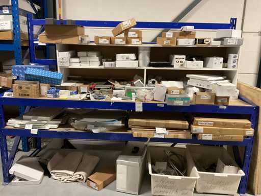 Lot d’installations sanitaires diverses