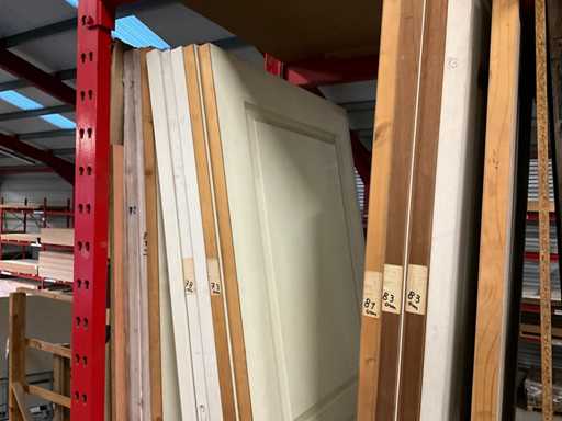 Diverses portes intérieures en bois (13x)