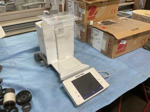 Mettler Toledo XSE105 Scale