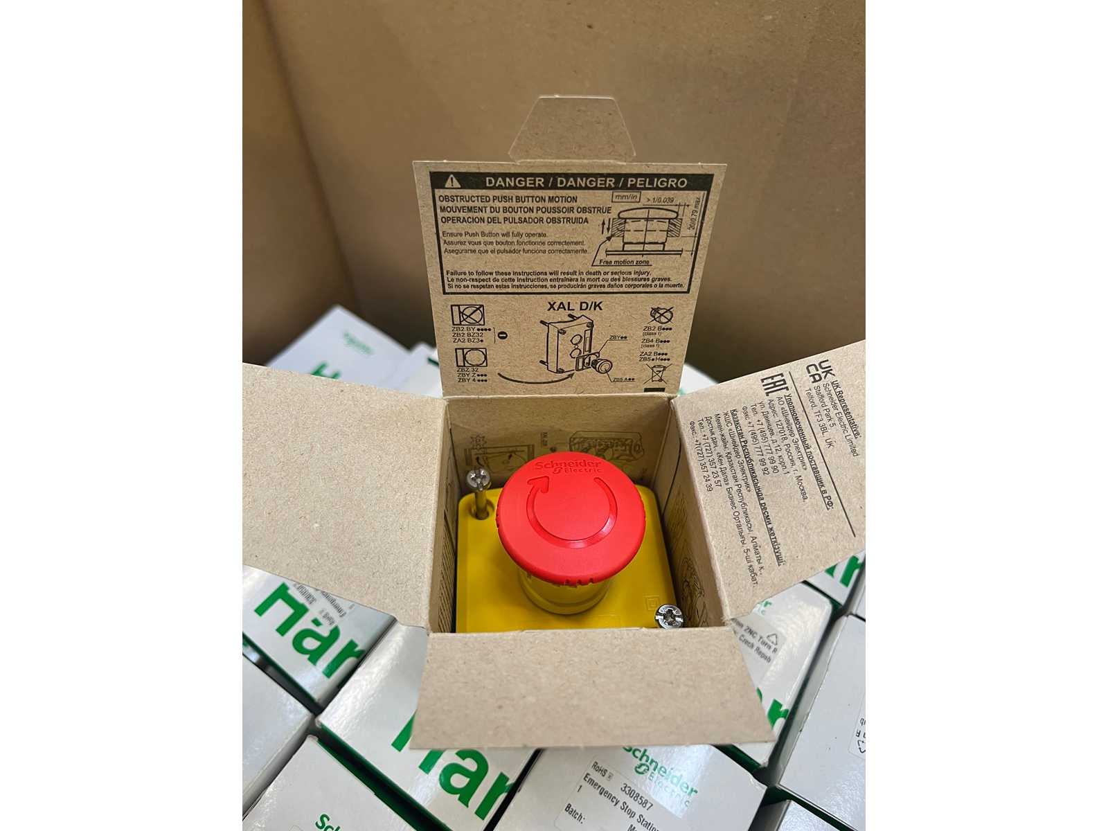 Emergency stop control station XALK178F – mushroom button 40 mm – Schneider Electric – 71 pcs