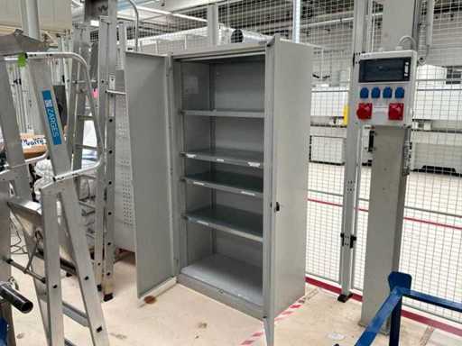 Metalowa szafa Garant 1000/F