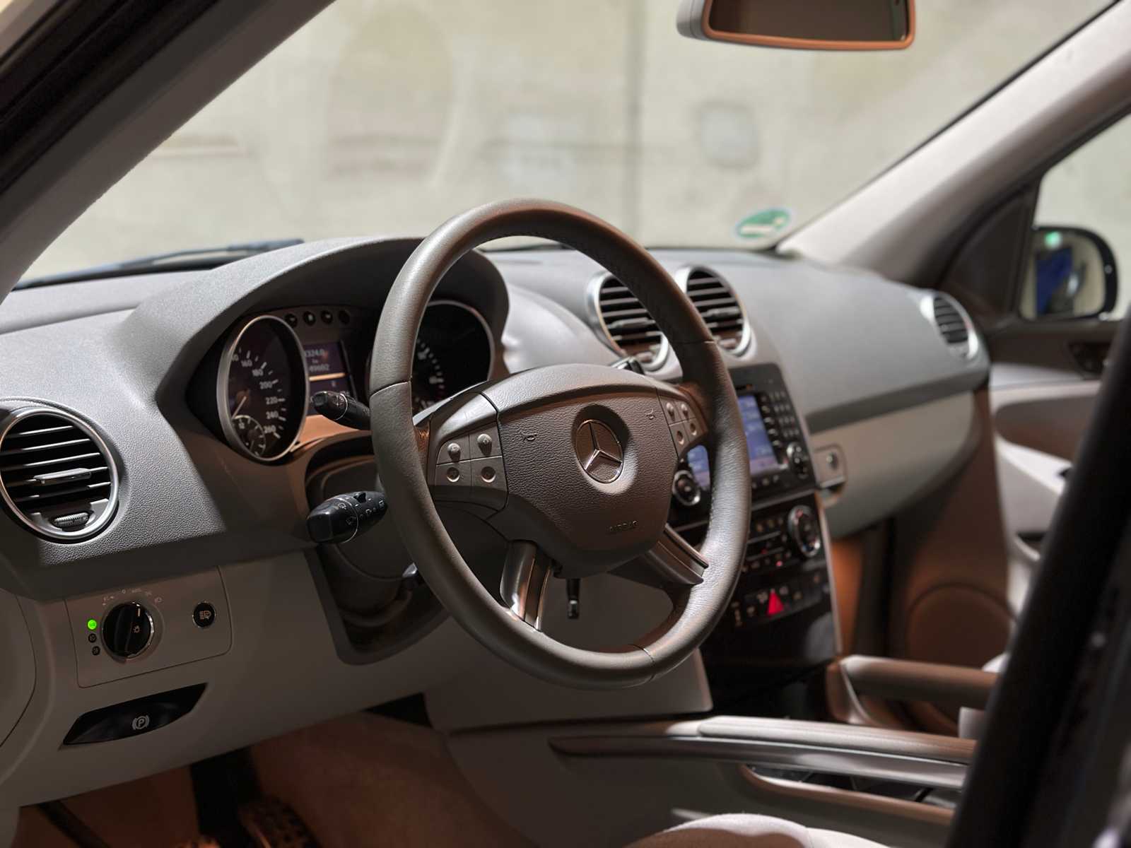 Mercedes-Benz ML500 5.0 V8 306pk 2006 M-klasse, K-267-VB Youngtimer