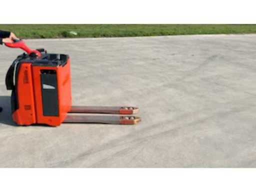 572b74e9-38e6-4682-927a-4091fb49e033.mp4