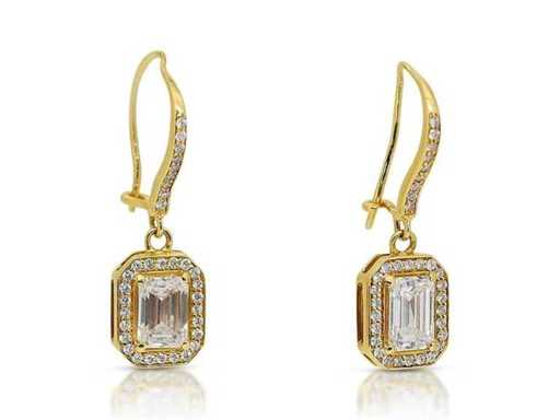 Luxury Earring Natural Diamond 2.48 carat in 18k yellow gold